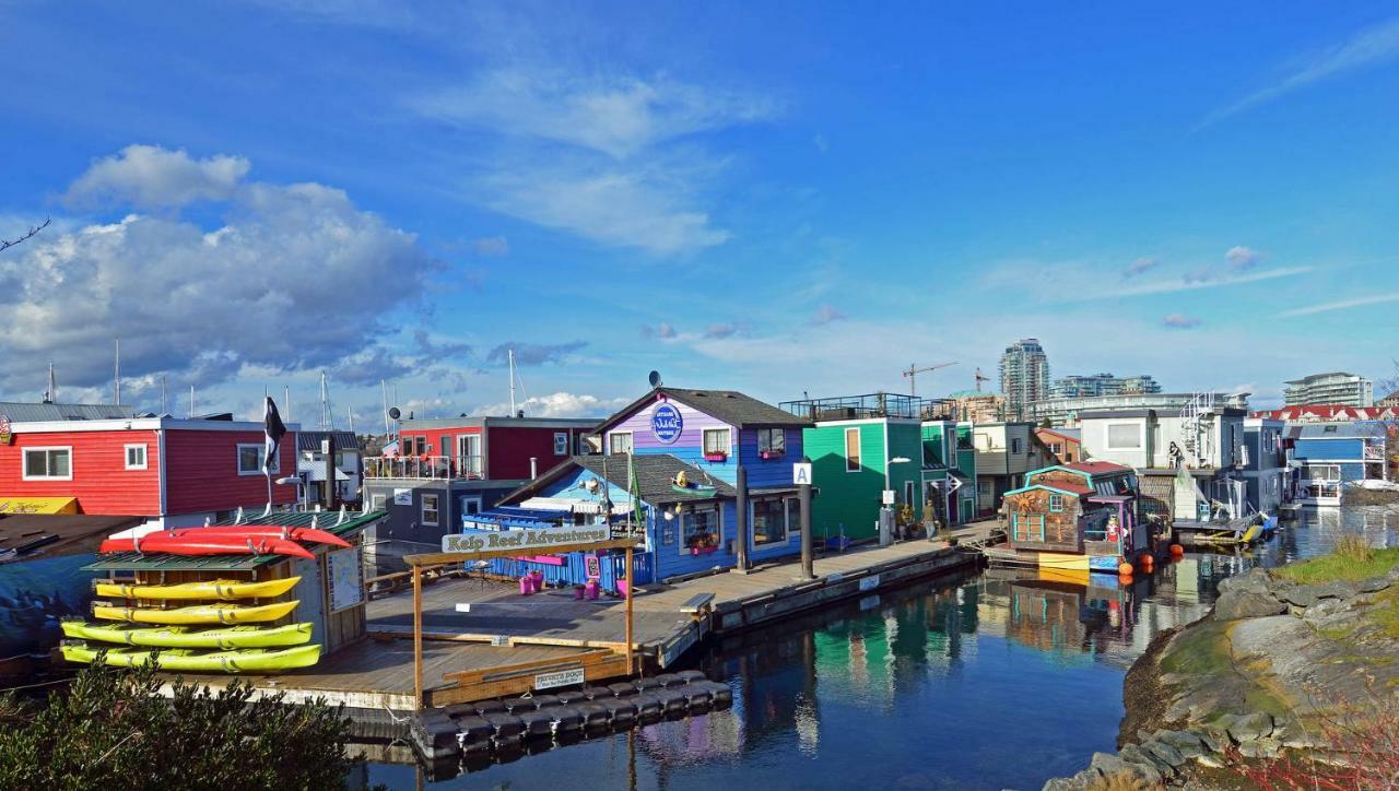 A Float Home B&B In Fisherman'S Wharf Victoria Exteriör bild