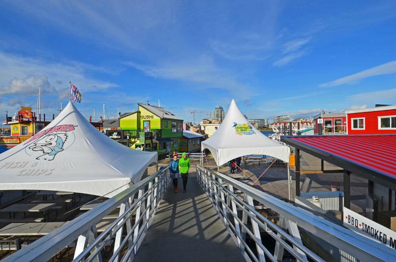 A Float Home B&B In Fisherman'S Wharf Victoria Exteriör bild